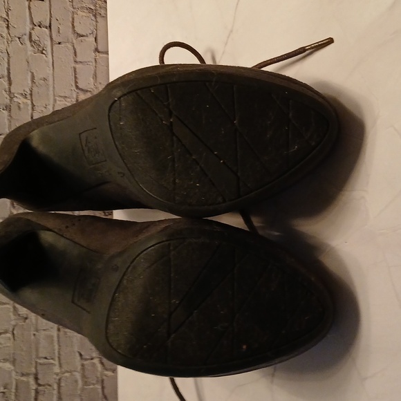 Women's Grey Platform Heeled Shoes Size 8 - Picture 3 of 3